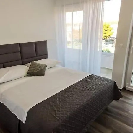 Luxury Jasna 2 *